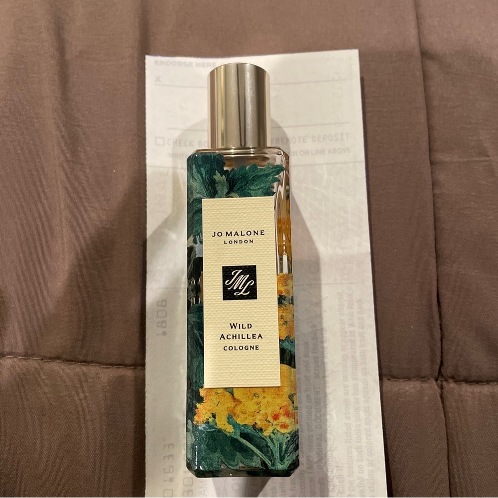Jo Malone new with out box wild achillea cologne smells amazing $96sold out